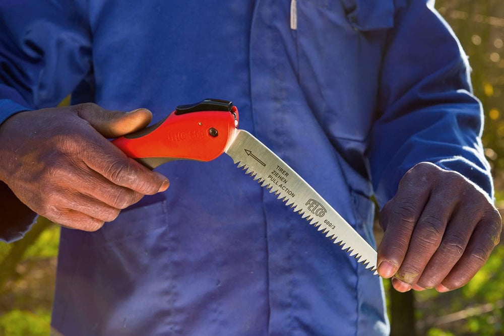 Felco Folding Saw (F 600) - Classic Tree Pruning Saw with Pull-Stroke Action,...