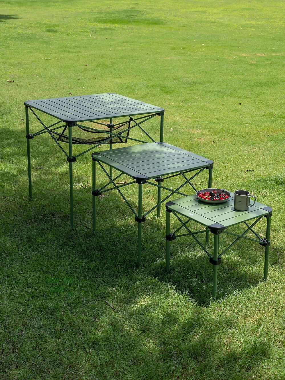 iClimb Lightweight Stable Alu. Folding Square Table Roll Up Top (Green, L)