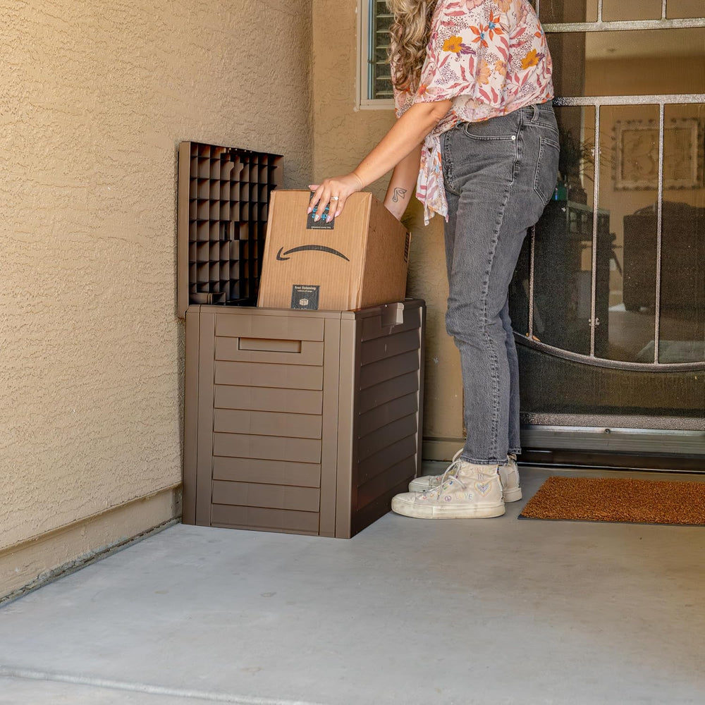 IRIS USA 35 Gallon Outdoor Deck Box, Lockable, Weather-Resistant, Brown